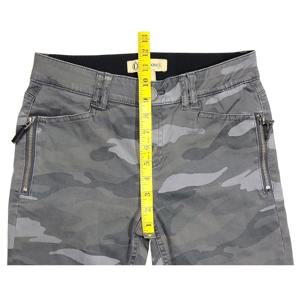 Democracy AB Technology Skinny Ankle Stretchy Gray Camo Jeans Women's 4 - Picture 7 of 15